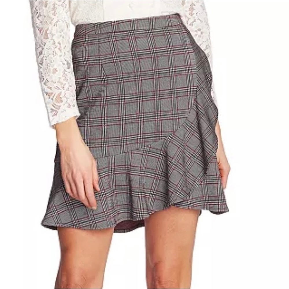 CeCe plaid houndstooth ruffle knit skirt lined